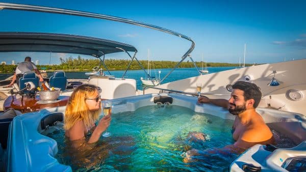 82' Sunseeker jacuzzi 3