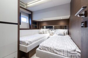 75' Prestige 2015 Stateroom