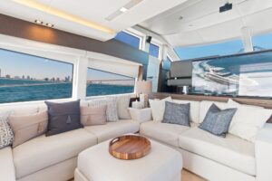 75' Prestige 2015 Living Area