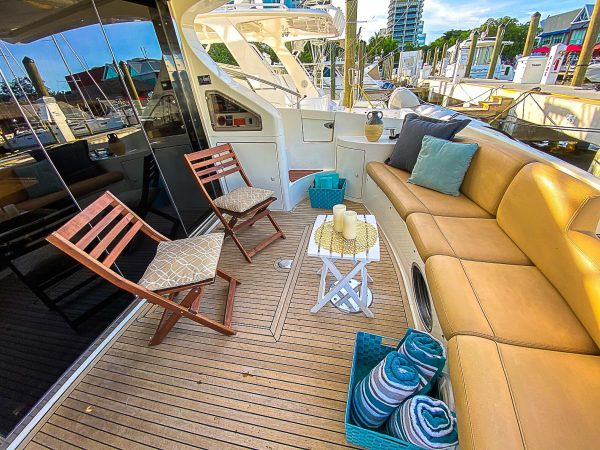 55' Azimut Flybidge Exterior Sitting Area 3