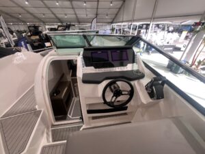 ventura_v300_crossover_8269 (1)