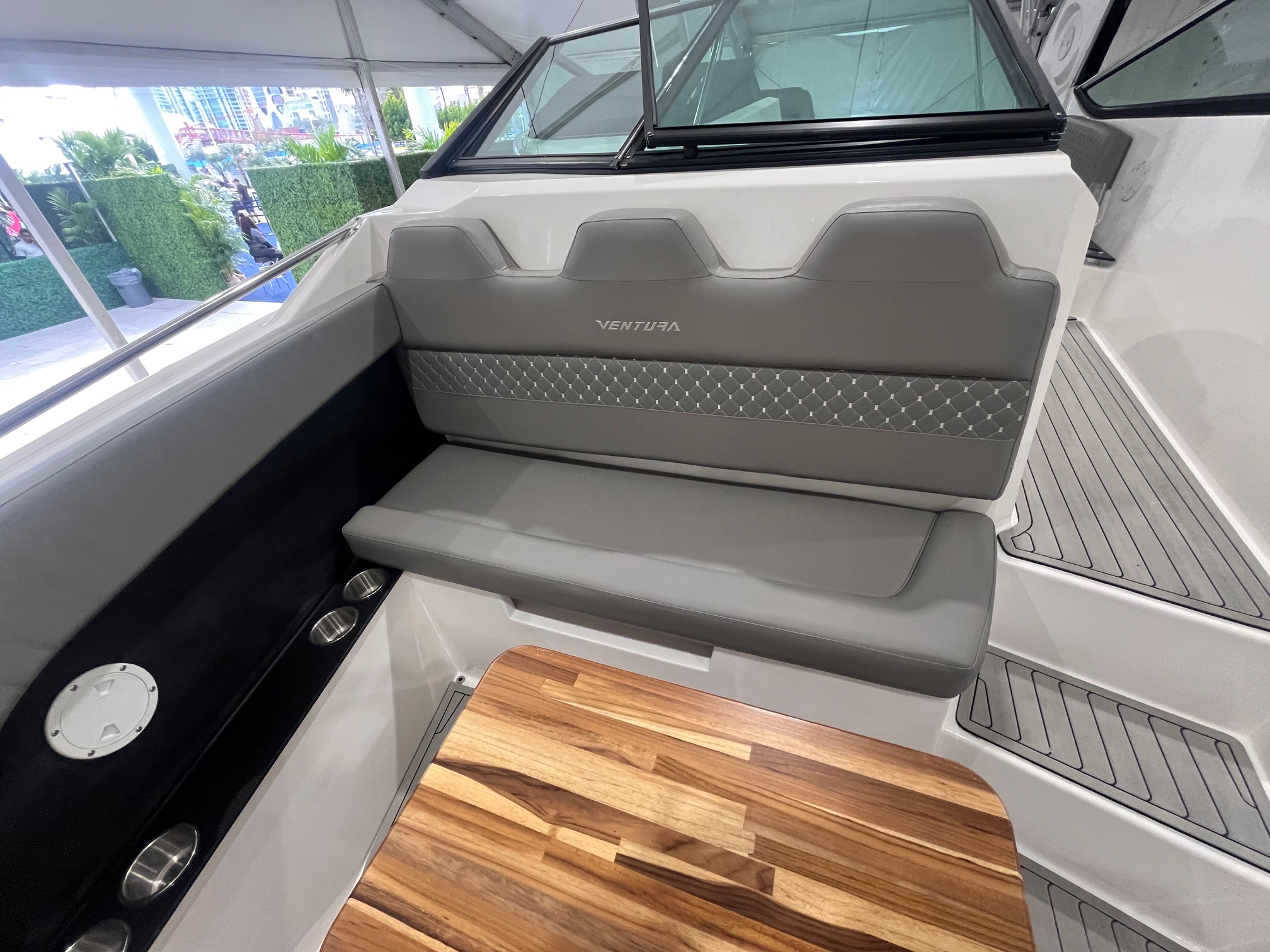 ventura_v300_crossover_8275 (1)